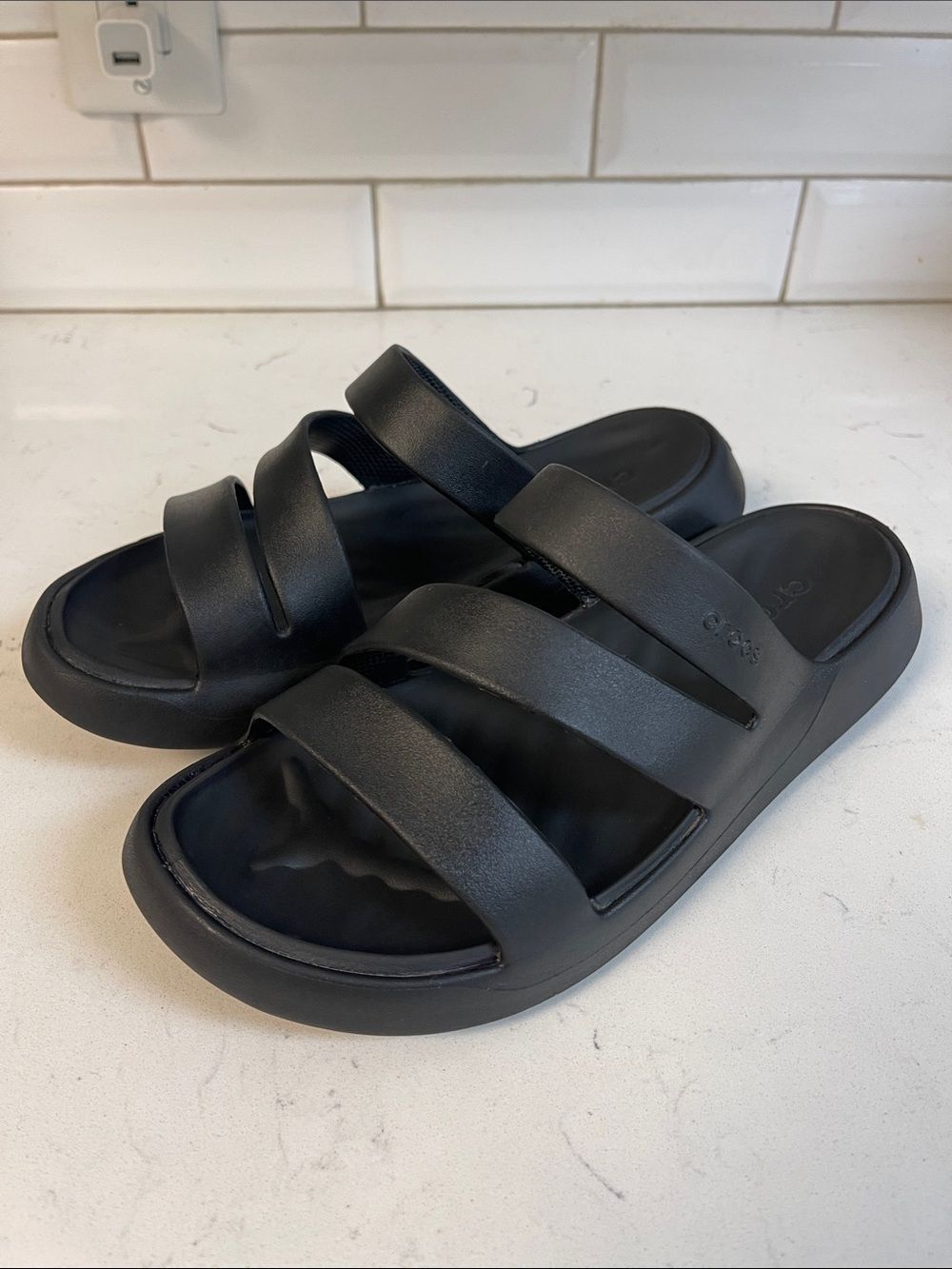 Crocs Getaway Strappy Size 8 Black Style # 209587 Tik Tok Viral